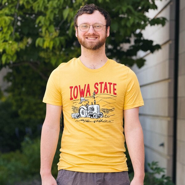 Peanuts x Iowa State Woodstock Farming Gold Short Sleeve T-shirt